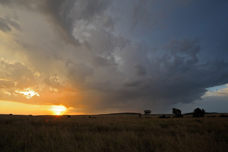 sunset in Mara triangle